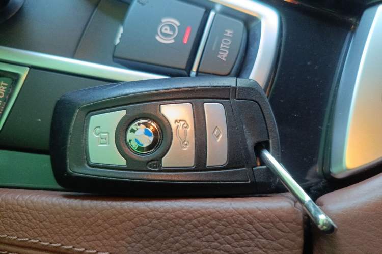 Used BMW 5 Series 2017 520Li Elegant Edition Interior 1