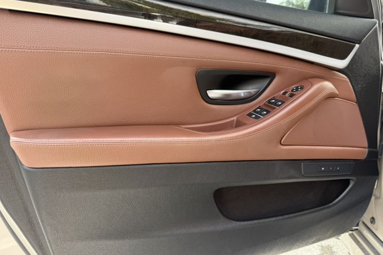 Used BMW 5 Series 2017 525Li Leading Model Interior 5