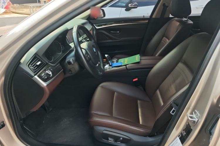 Used BMW 5 Series 2017 525Li Luxury Design Package Left Front Seat