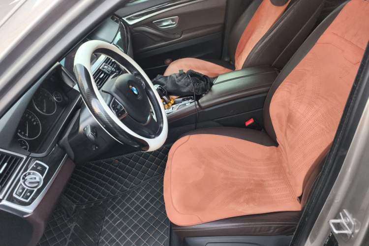 Used BMW 5 Series 2017 525Li Luxury Design Package Left Front Seat