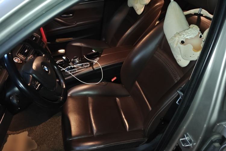 Used BMW 5 Series 2017 525Li Luxury Design Package Left Front Seat