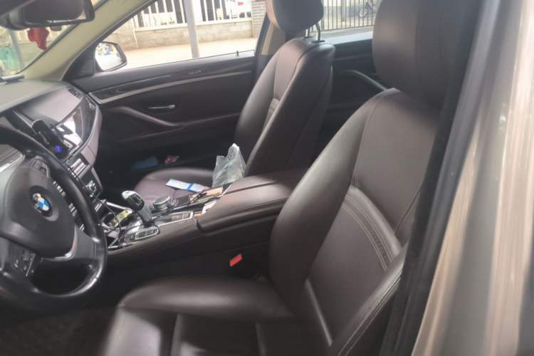 Used BMW 5 Series 2017 525Li Luxury Design Package Left Front Seat