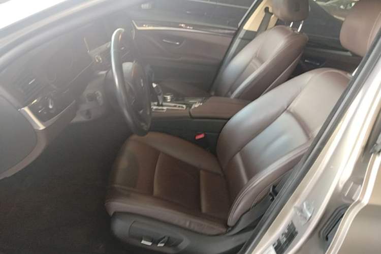 Used BMW 5 Series 2017 525Li Luxury Design Package Left Front Seat