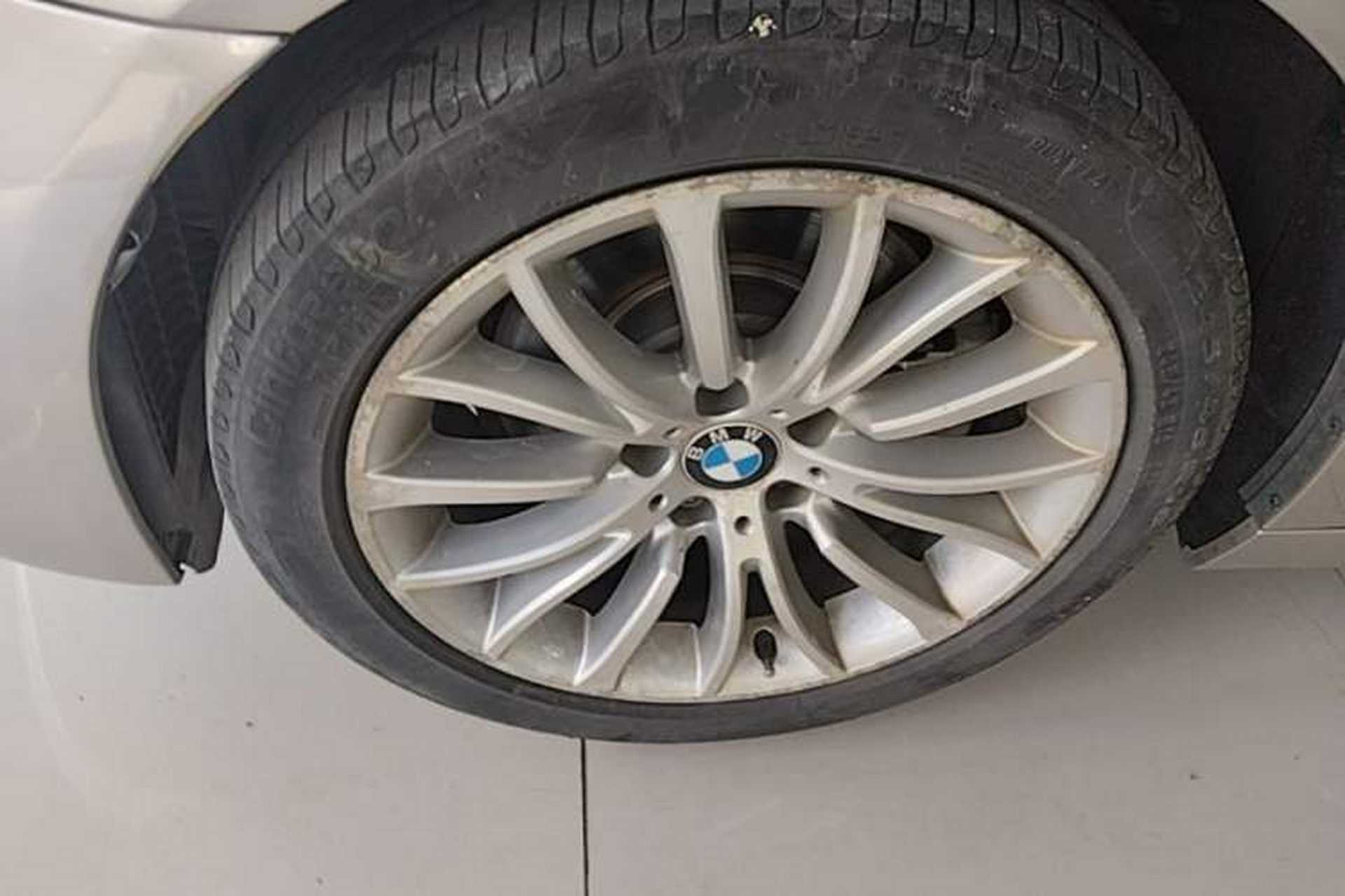 Used BMW 5 Series 2017 525Li Luxury Design Package Left Front Wheel Hub