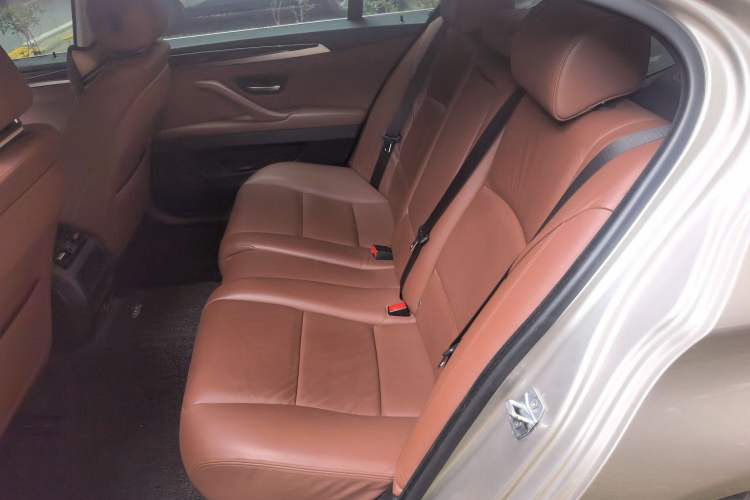 Used BMW 5 Series 2017 525Li Leading Model Left Rear Seat