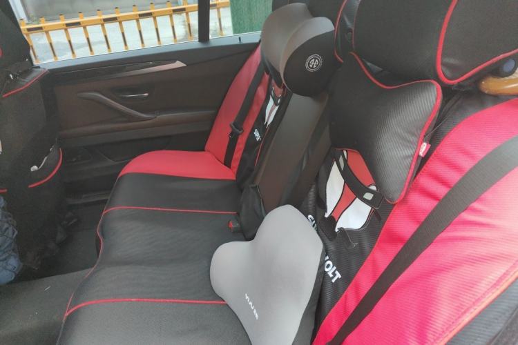 Used BMW 5 Series 2017 525Li Luxury Design Package Left Rear Seat