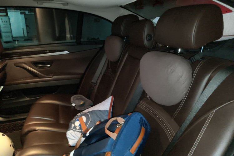 Used BMW 5 Series 2017 525Li Luxury Design Package Left Rear Seat