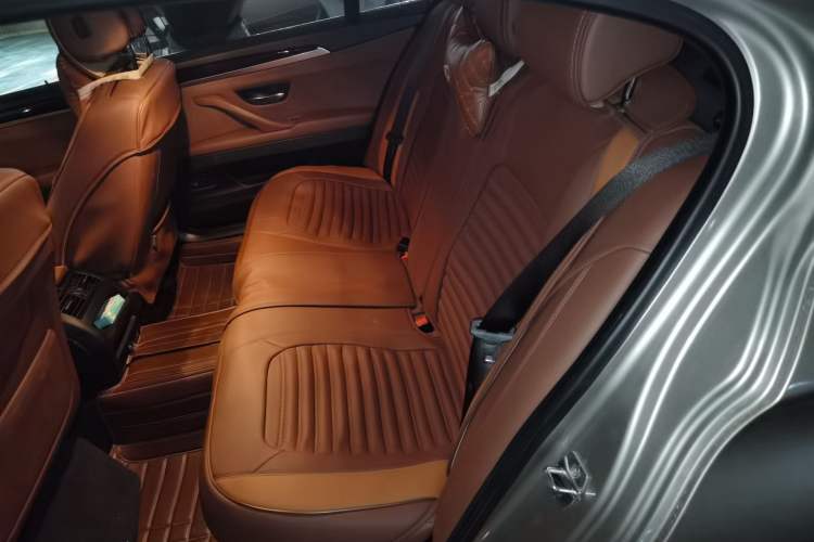 Used BMW 5 Series 2017 525Li Leading Model Left Rear Seat