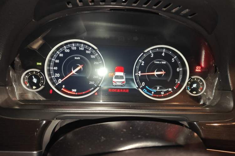 Used BMW 5 Series 2017 525Li Luxury Design Package Odometer Close Up