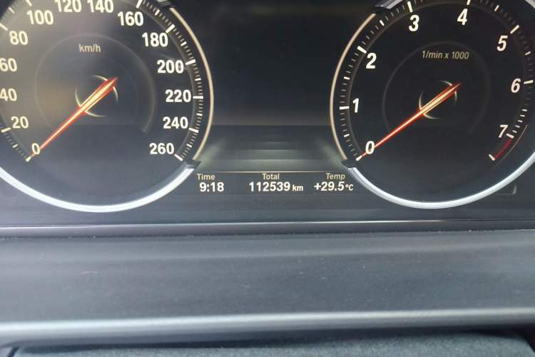 Used BMW 5 Series 2017 525Li Luxury Design Package Odometer Close Up