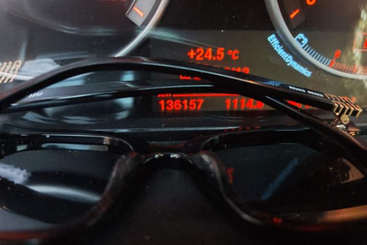 Used BMW 5 Series 2017 520Li Elegant Edition Odometer Close Up