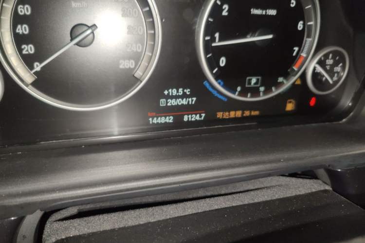 Used BMW 5 Series 2017 520Li Elegant Edition Odometer Close Up
