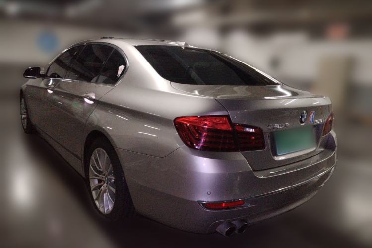 Used BMW 5 Series 2017 525Li Luxury Design Package Rear Left 45 Deg
