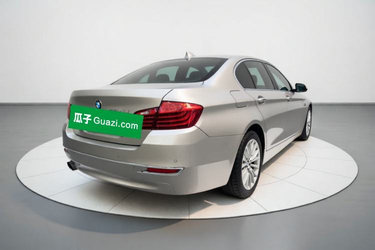 Used BMW 5 Series 2017 525Li Luxury Design Package Rear Right 45 Deg