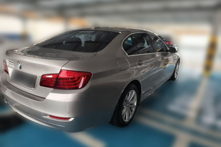 Used BMW 5 Series 2017 520Li Elegant Edition Rear Right 45 Deg