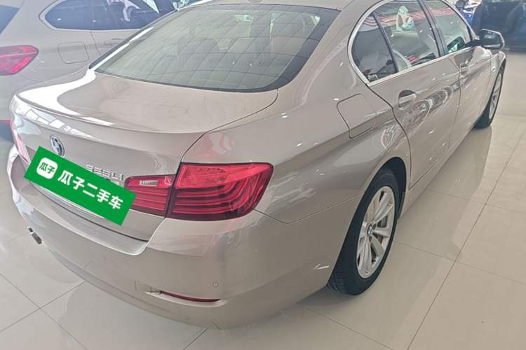 Used BMW 5 Series 2017 520Li Elegant Edition Rear Right 45 Deg