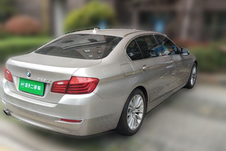 Used BMW 5 Series 2017 525Li Luxury Design Package Rear Right 45 Deg