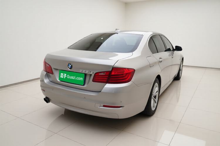 Used BMW 5 Series 2017 520Li Elegant Edition Rear Right 45 Deg