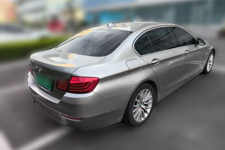 Used BMW 5 Series 2017 525Li Luxury Design Package Rear Right 45 Deg