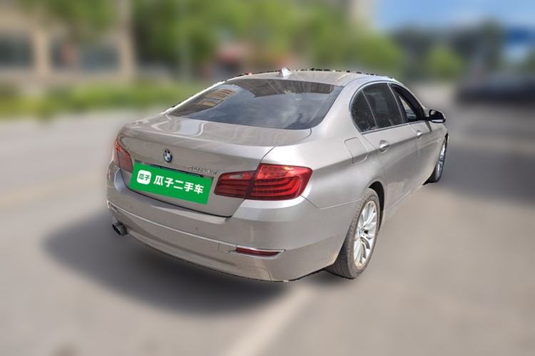 Used BMW 5 Series 2017 525Li Luxury Design Package Rear Right 45 Deg