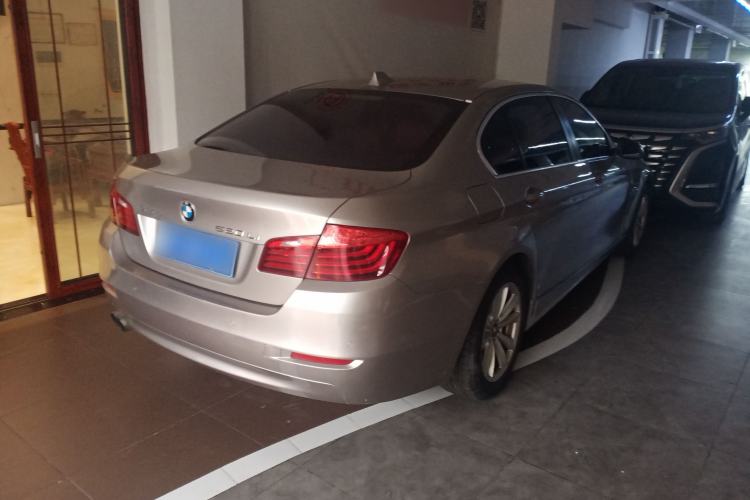 Used BMW 5 Series 2017 520Li Elegant Edition Rear Right 45 Deg