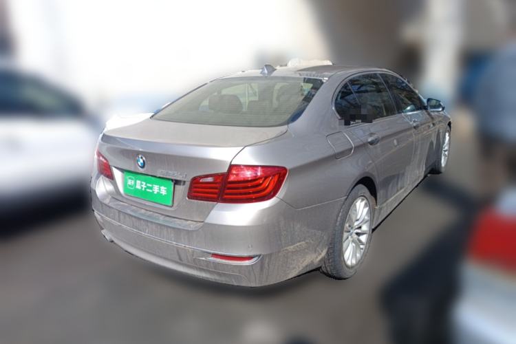 Used BMW 5 Series 2017 525Li Luxury Design Package Rear Right 45 Deg