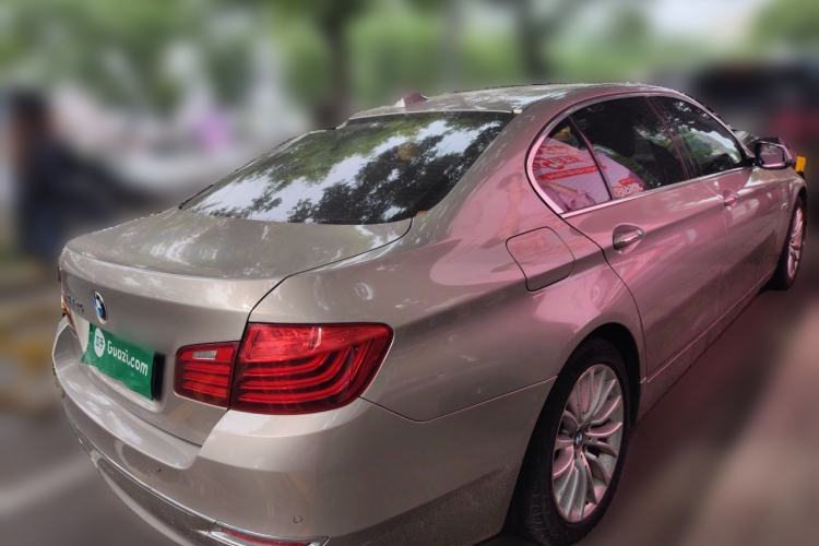 Used BMW 5 Series 2017 525Li Luxury Design Package Rear Right 45 Deg
