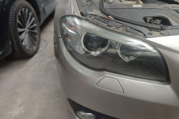Used BMW 5 Series 2017 525Li Leading Model Right Front Headlight