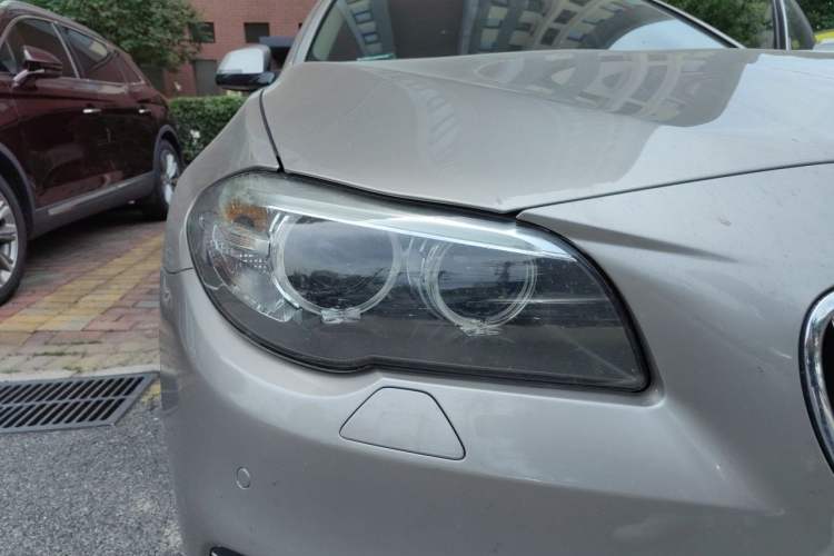 Used BMW 5 Series 2017 525Li Luxury Design Package Right Front Headlight