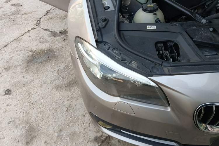 Used BMW 5 Series 2017 520Li Elegant Edition Right Front Headlight