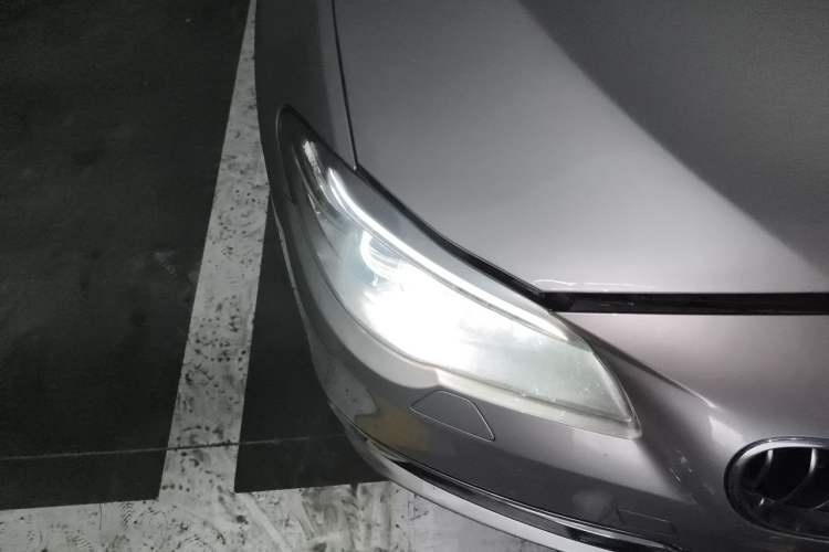Used BMW 5 Series 2017 525Li Luxury Design Package Right Front Headlight