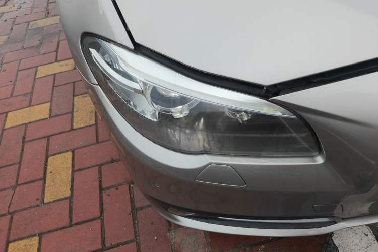 Used BMW 5 Series 2017 525Li Leading Model Right Front Headlight