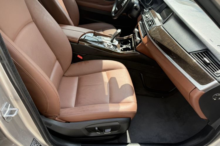 Used BMW 5 Series 2017 525Li Leading Model Right Front Seat