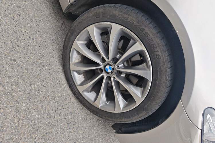 Used BMW 5 Series 2017 525Li Leading Model Right Front Wheel Hub