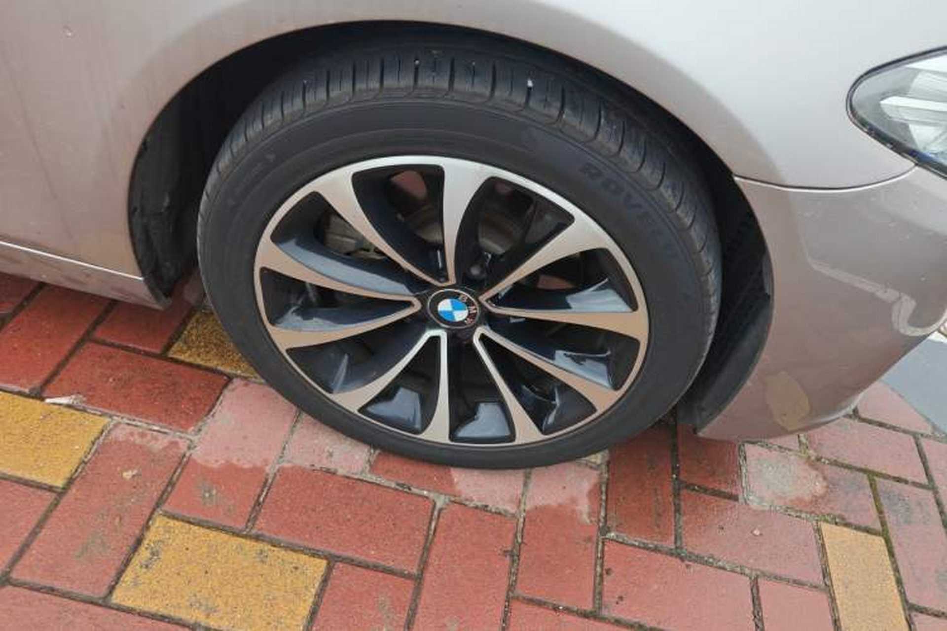 Used BMW 5 Series 2017 525Li Leading Model Right Front Wheel Hub