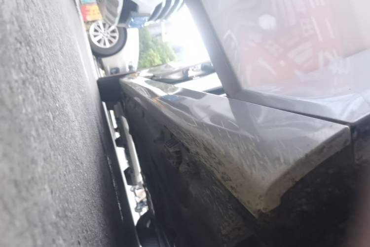 Used BMW 5 Series 2017 520Li Elegant Edition Right Side Sill
