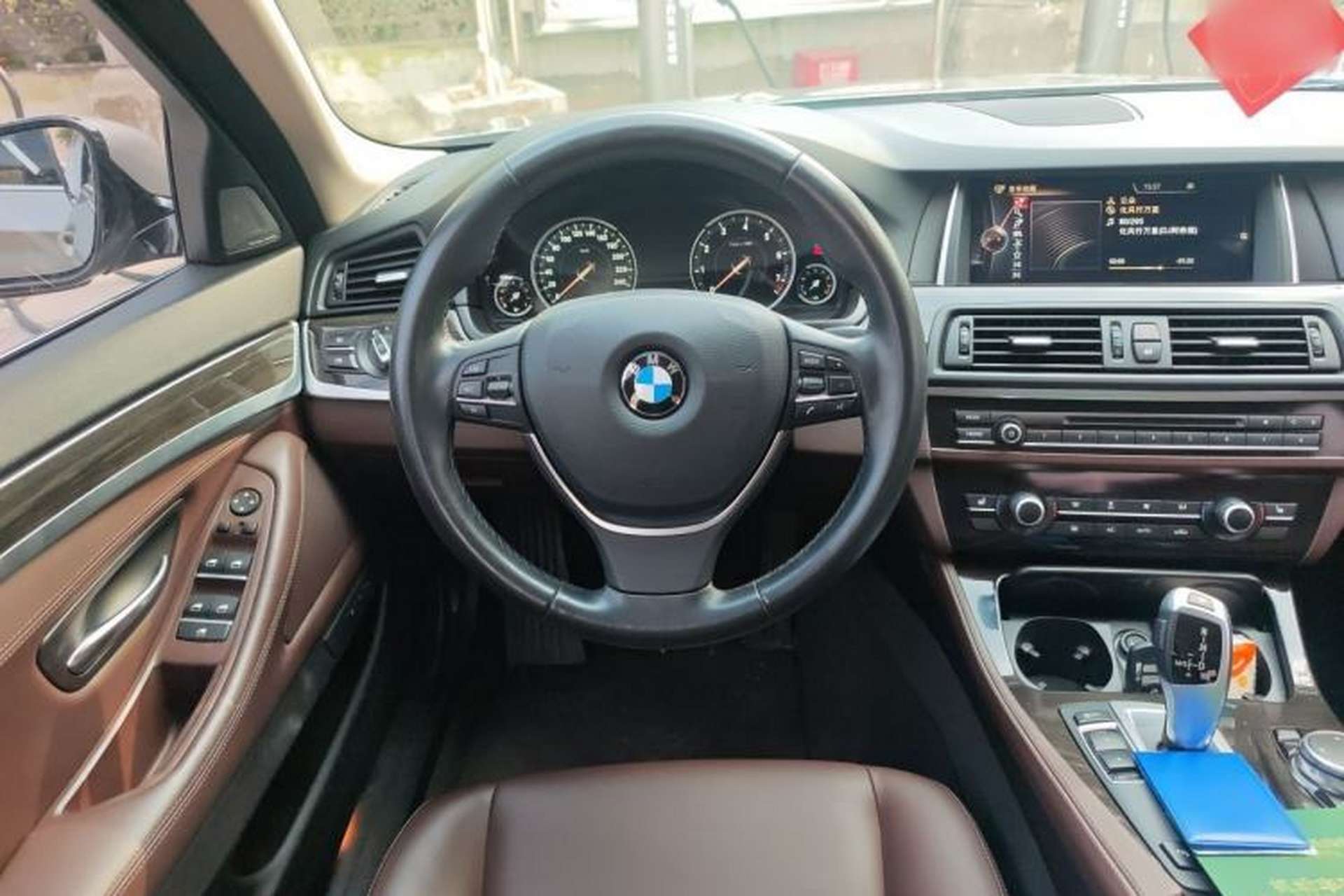 Used BMW 5 Series 2017 525Li Luxury Design Package Steering Wheel