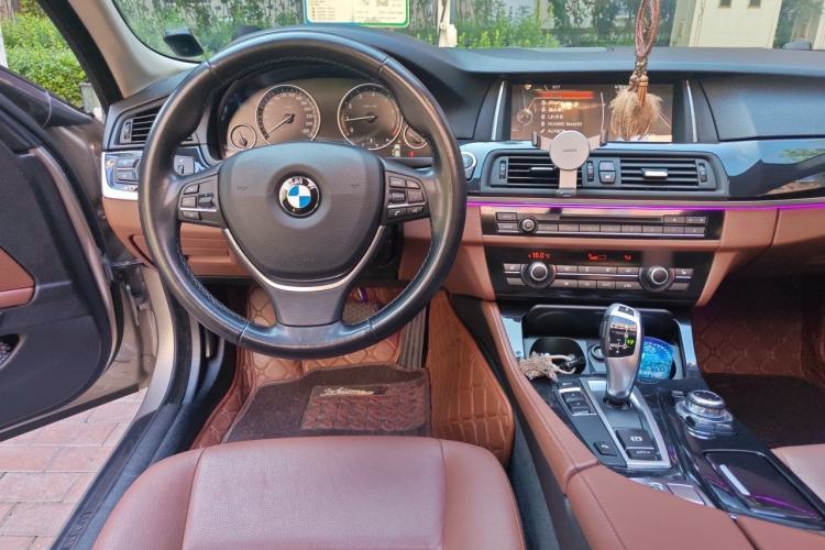 Used BMW 5 Series 2017 520Li Elegant Edition Steering Wheel