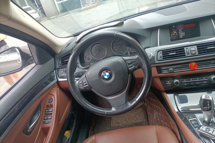 Used BMW 5 Series 2017 520Li Elegant Edition Steering Wheel
