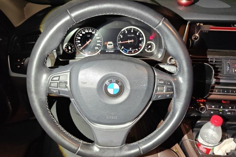 Used BMW 5 Series 2017 525Li Luxury Design Package Steering Wheel