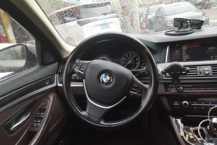 Used BMW 5 Series 2017 525Li Luxury Design Package Steering Wheel
