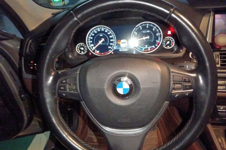 Used BMW 5 Series 2017 525Li Luxury Design Package Steering Wheel