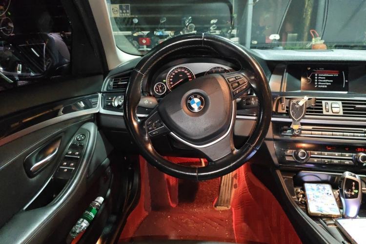 Used BMW 5 Series 2017 520Li Elegant Edition Steering Wheel