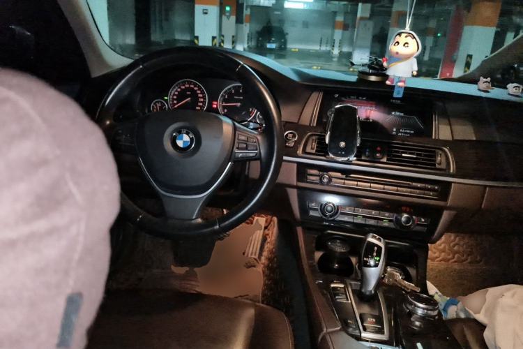 Used BMW 5 Series 2017 525Li Luxury Design Package Steering Wheel