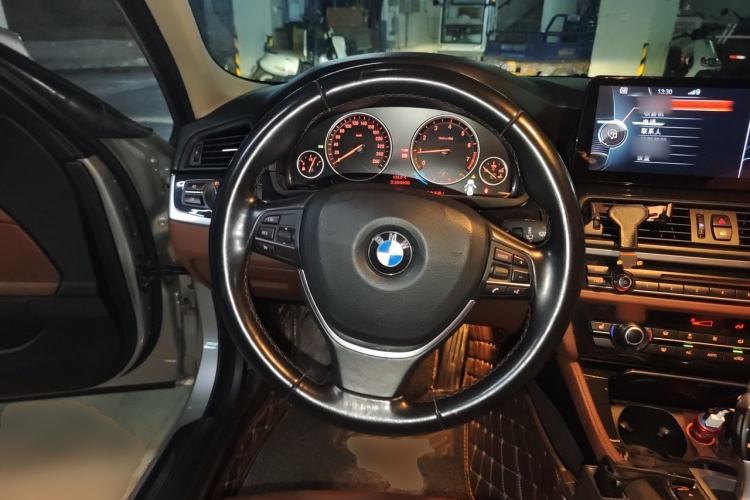 Used BMW 5 Series 2017 520Li Elegant Edition Steering Wheel