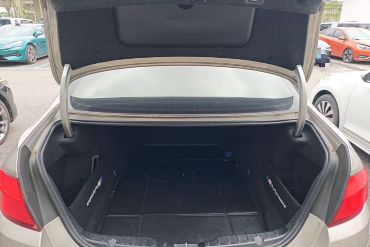 Used BMW 5 Series 2017 525Li Luxury Design Package Trunk