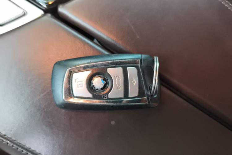 Used BMW 5 Series 2017 525Li Luxury Design Package Vehicle Key