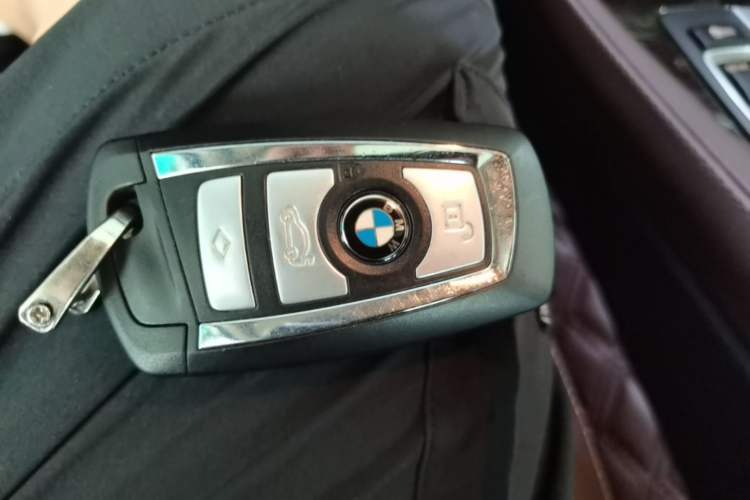 Used BMW 5 Series 2017 525Li Luxury Design Package Vehicle Key