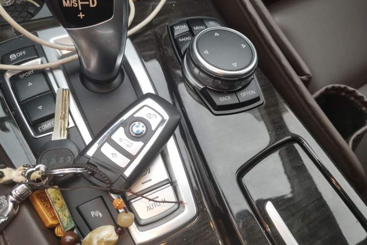 Used BMW 5 Series 2017 525Li Luxury Design Package Vehicle Key