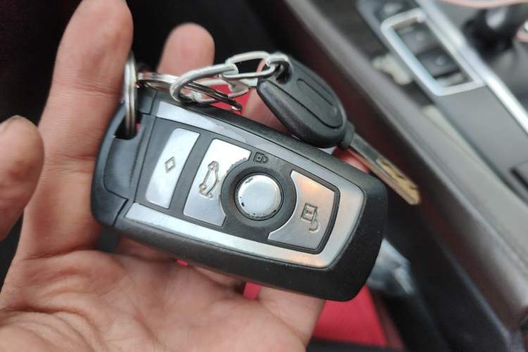 Used BMW 5 Series 2017 525Li Luxury Design Package Vehicle Key